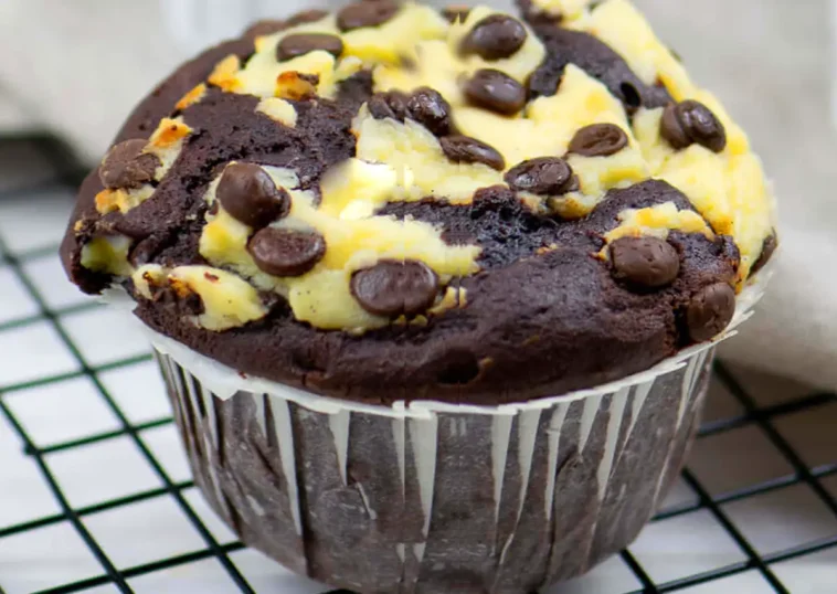 Double Chocolate Cheesecake Muffins Rezept: Ein Genuss wie bei Starbucks