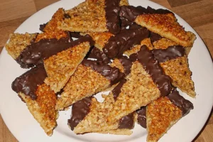 Einfache Nussecken Rezept - kekse rezept für weihnachten
