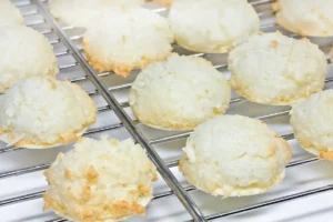 Kokosbusserln - Kokosmakronen: Plätzchen Rezept für Weihnachten