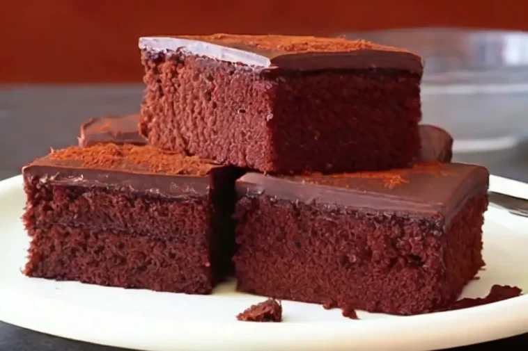 Der weltbeste Schokoladenkuchen vom Blech Rezept