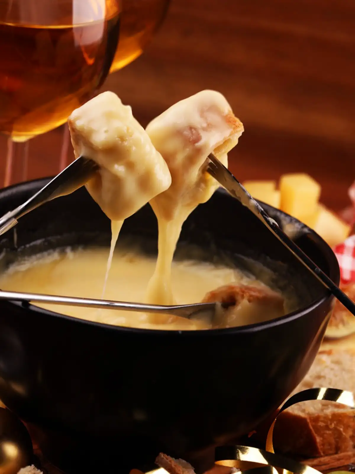 Herzhaftes Schweizer Käsefondue Rezept