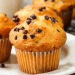 Saftiges Muffins mit Schokostückchen Rezept