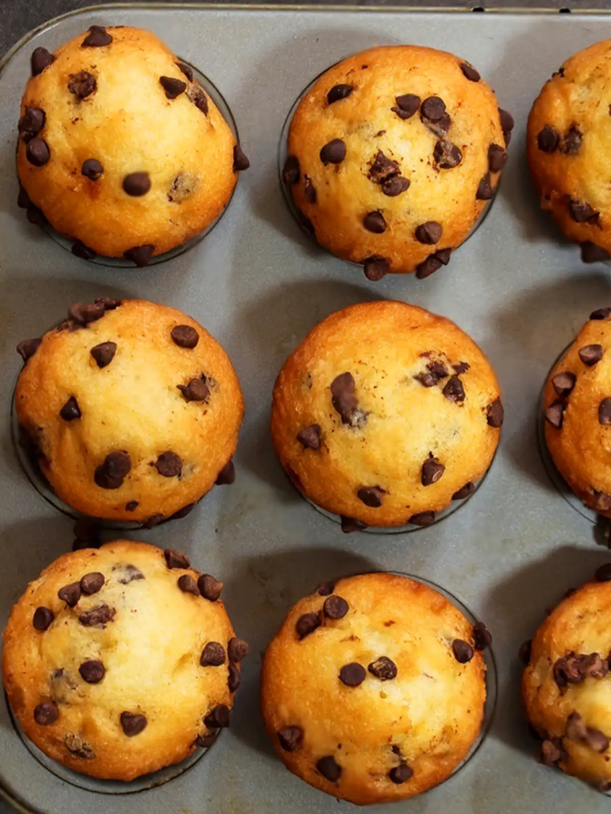 Saftige Muffins mit Schokostückchen Rezept - Schnelle und Einfache Rezepte