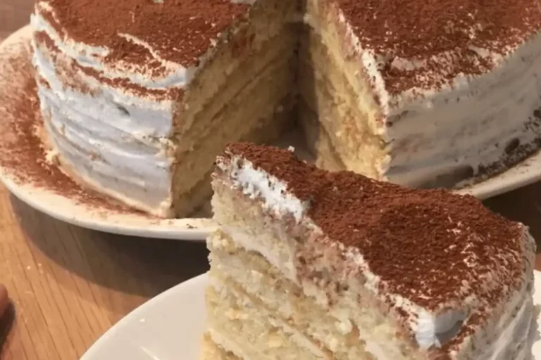 Schnelles und einfaches Tiramisu-Kuchen-Rezept