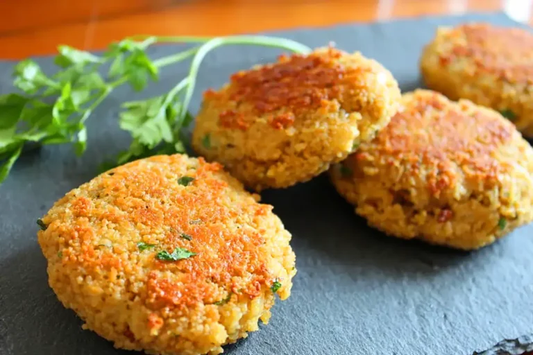 Couscous-Bratlinge mit Käse Rezept