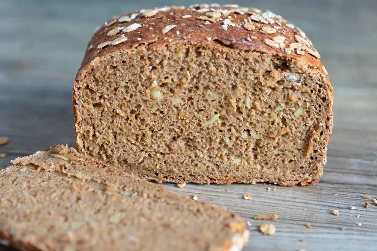 Dinkelvollkornbrot - Selber Backen: Knuspriges Glück