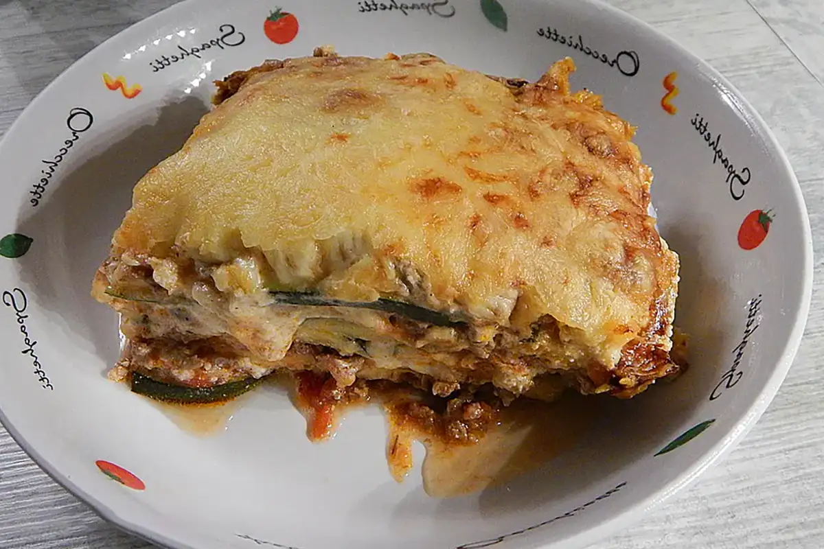 Low carb Zucchini-Lasagne Rezept - ohne Teig