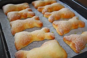 Quarkhasen Rezept - Osterhasen backen wie vom Bäcker