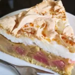 Rhabarberkuchen mit Baiser Rezept: So gelingt er perfekt!