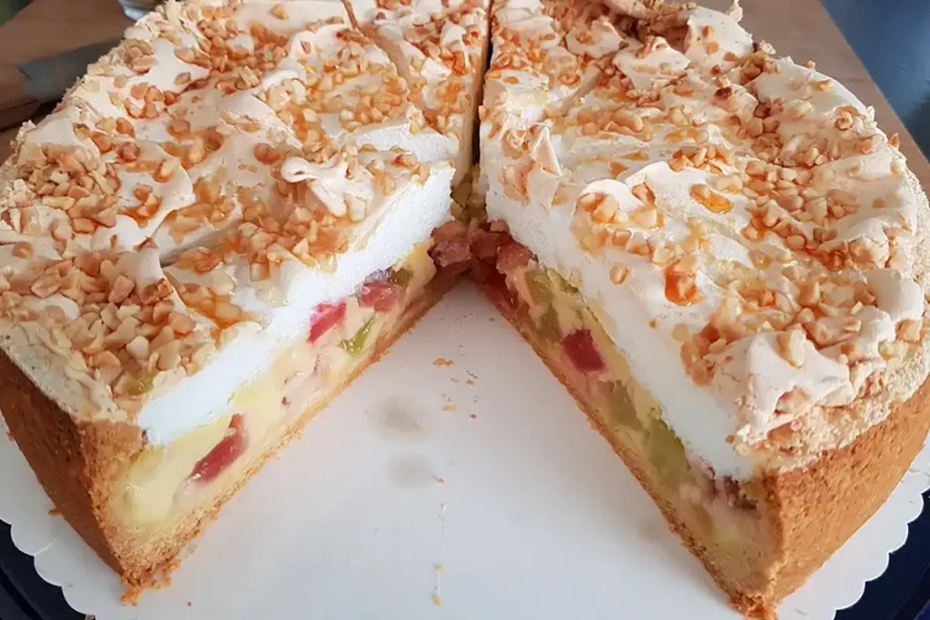 Rhabarberkuchen mit Baiser Rezept: So gelingt er perfekt!