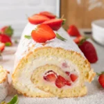 Biskuitrolle mit Erdbeerfüllung Rezept