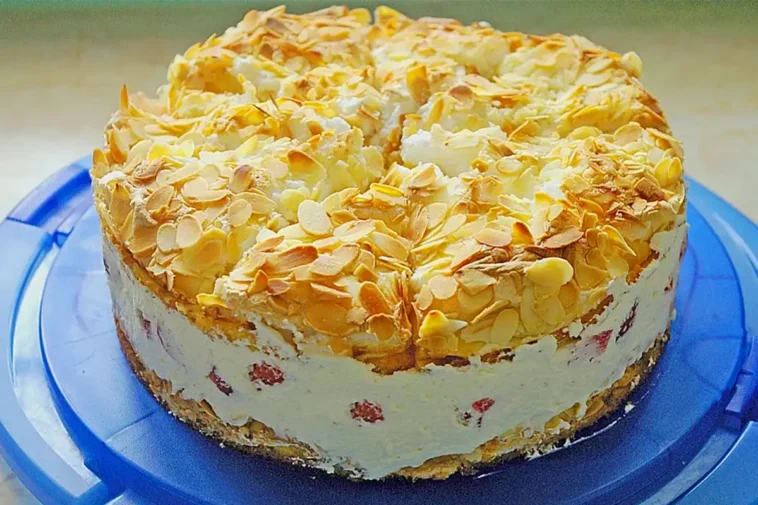 Himmelstorte mit Himbeeren Rezept – Ein himmlisches Vergnügen ...