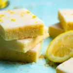 Saftiger Zitronenkuchen auf dem Blech Rezept