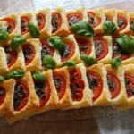 Blätterteig-Tomaten-Quadrate Rezept