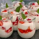 Erdbeer-Kokos-Dessert Rezept