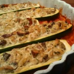 Gefüllte Zucchini mit Champignons und Frischkäse